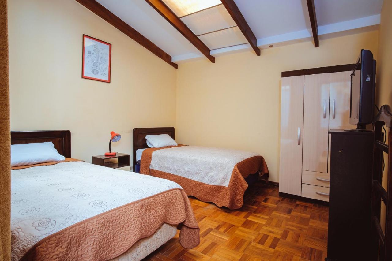 La Maison Martinet Uyuni Bagian luar foto